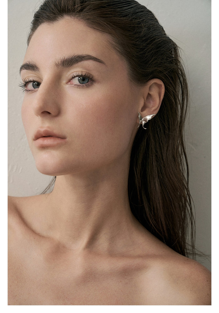 Asymmetrical Flutter Ear Cuff